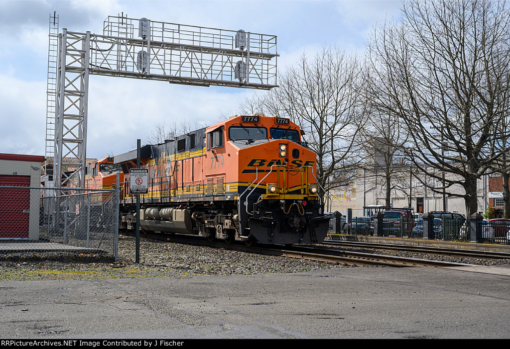 BNSF 7774